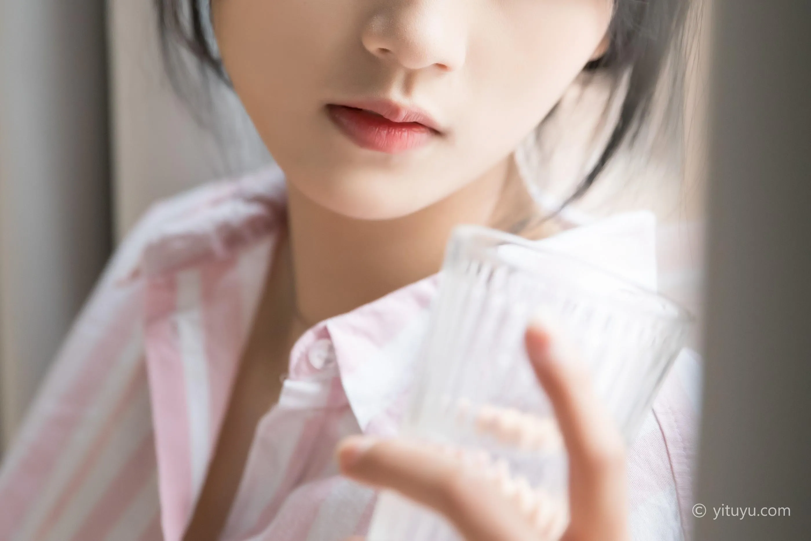 [YITUYU艺图语]2021.05.06 少女心情 雨文 [25P]插图1